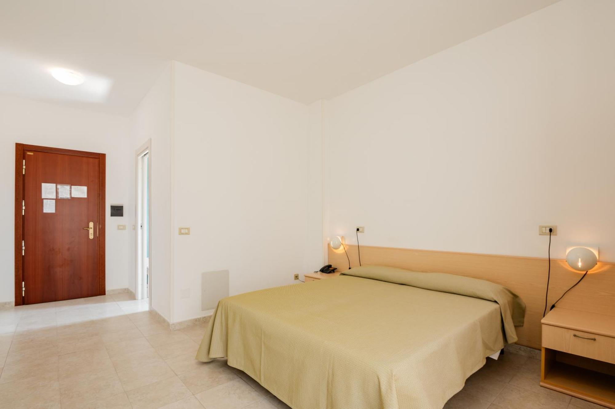 Hotel Sfinalicchio Vieste Esterno foto