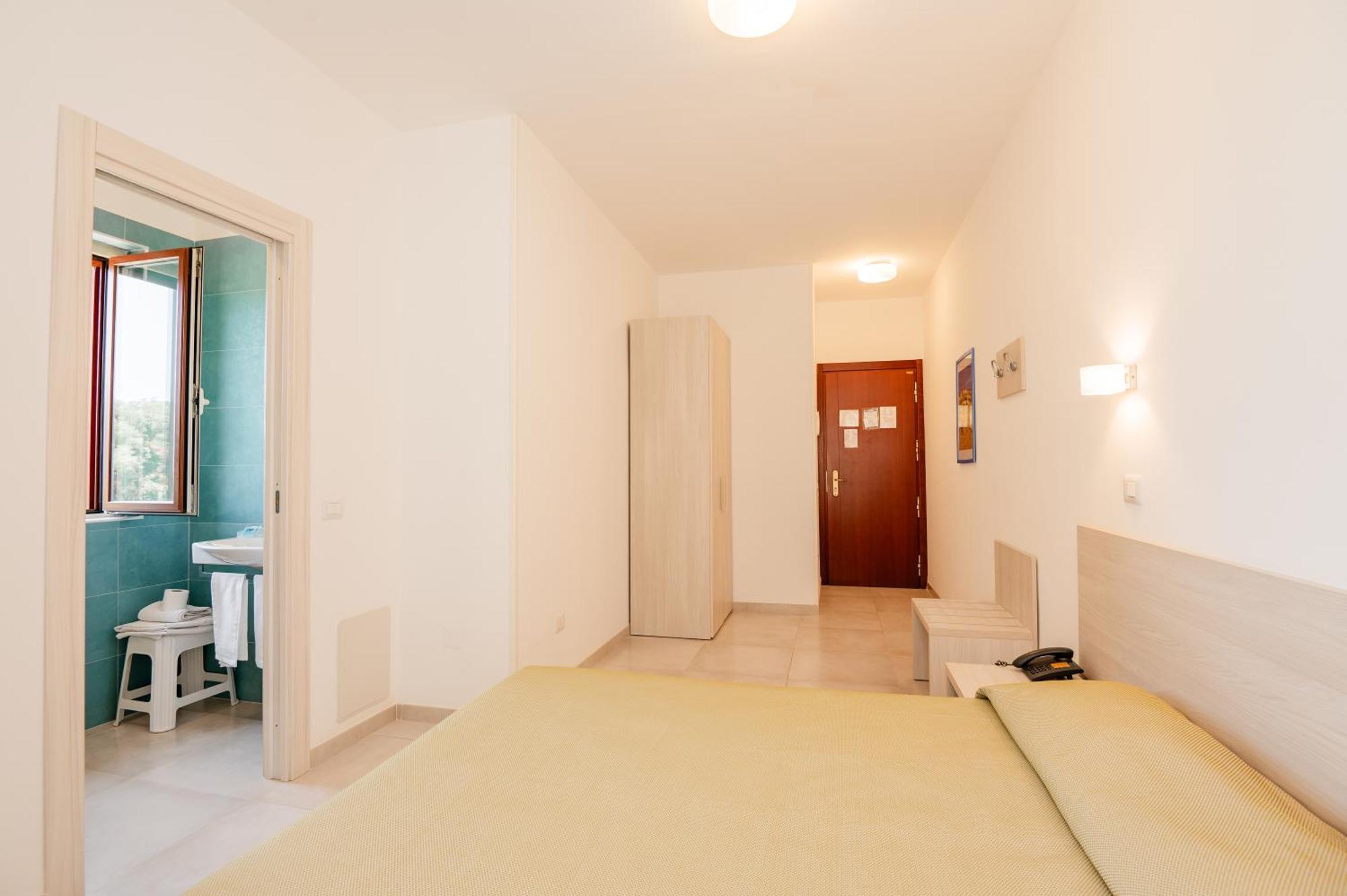 Hotel Sfinalicchio Vieste Esterno foto