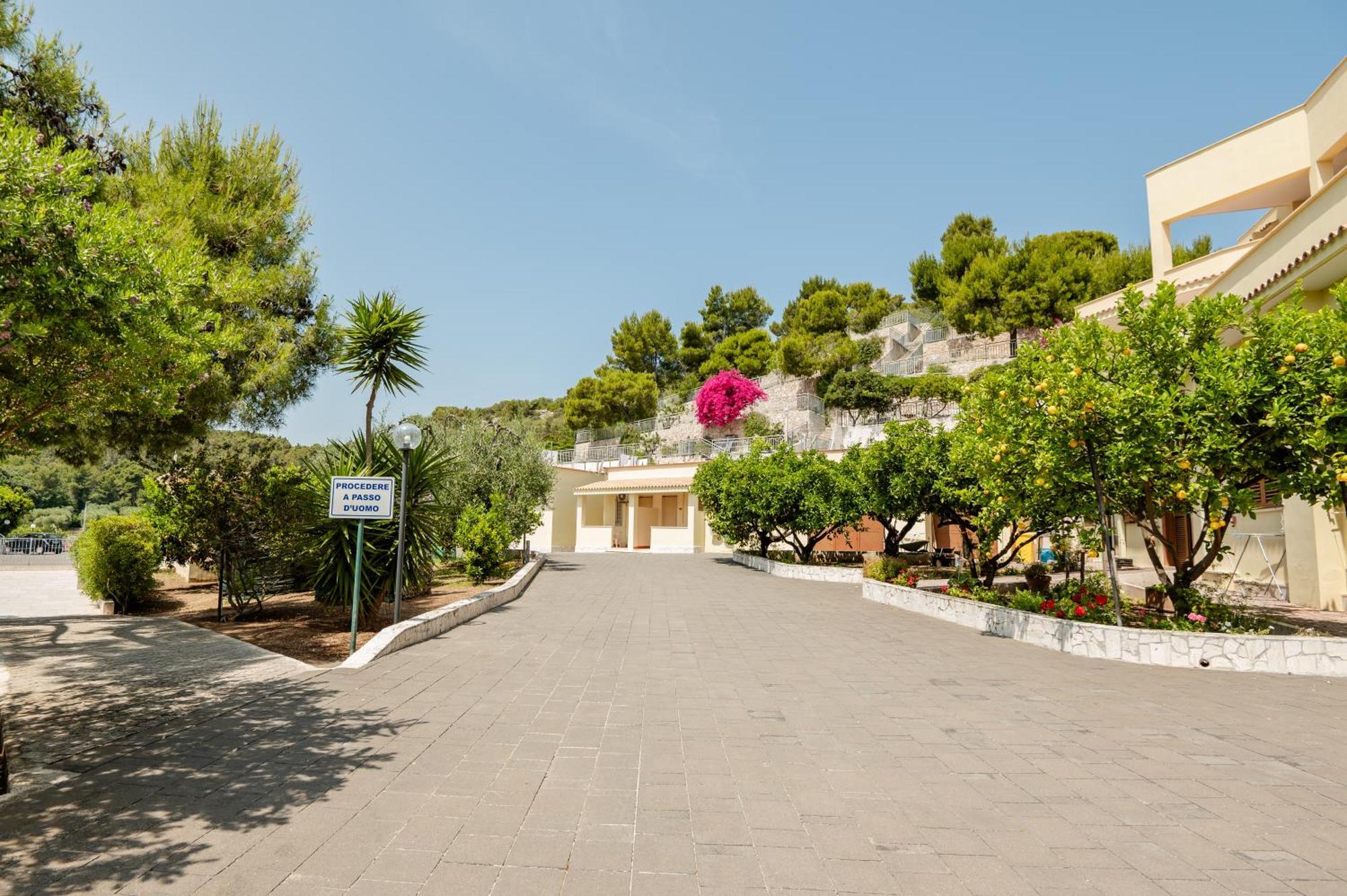 Hotel Sfinalicchio Vieste Esterno foto