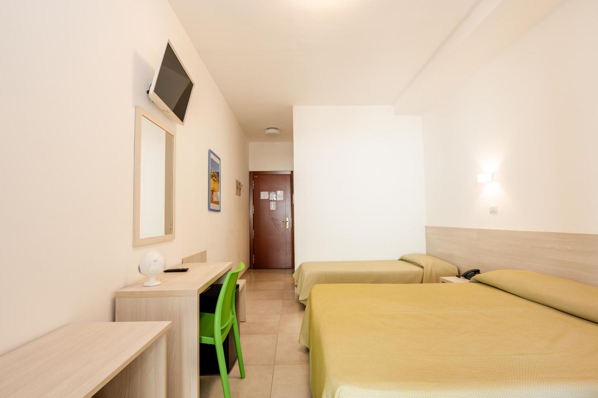 Hotel Sfinalicchio Vieste Esterno foto