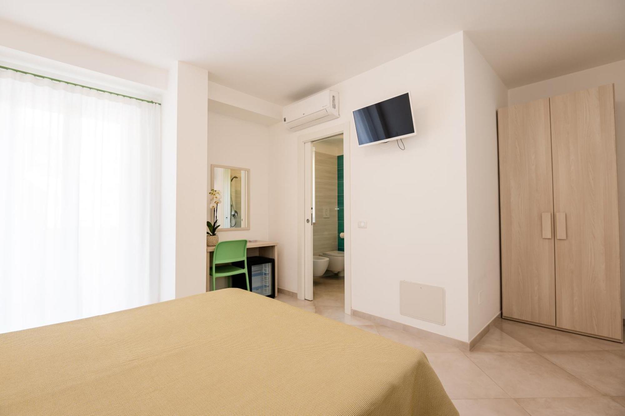 Hotel Sfinalicchio Vieste Esterno foto