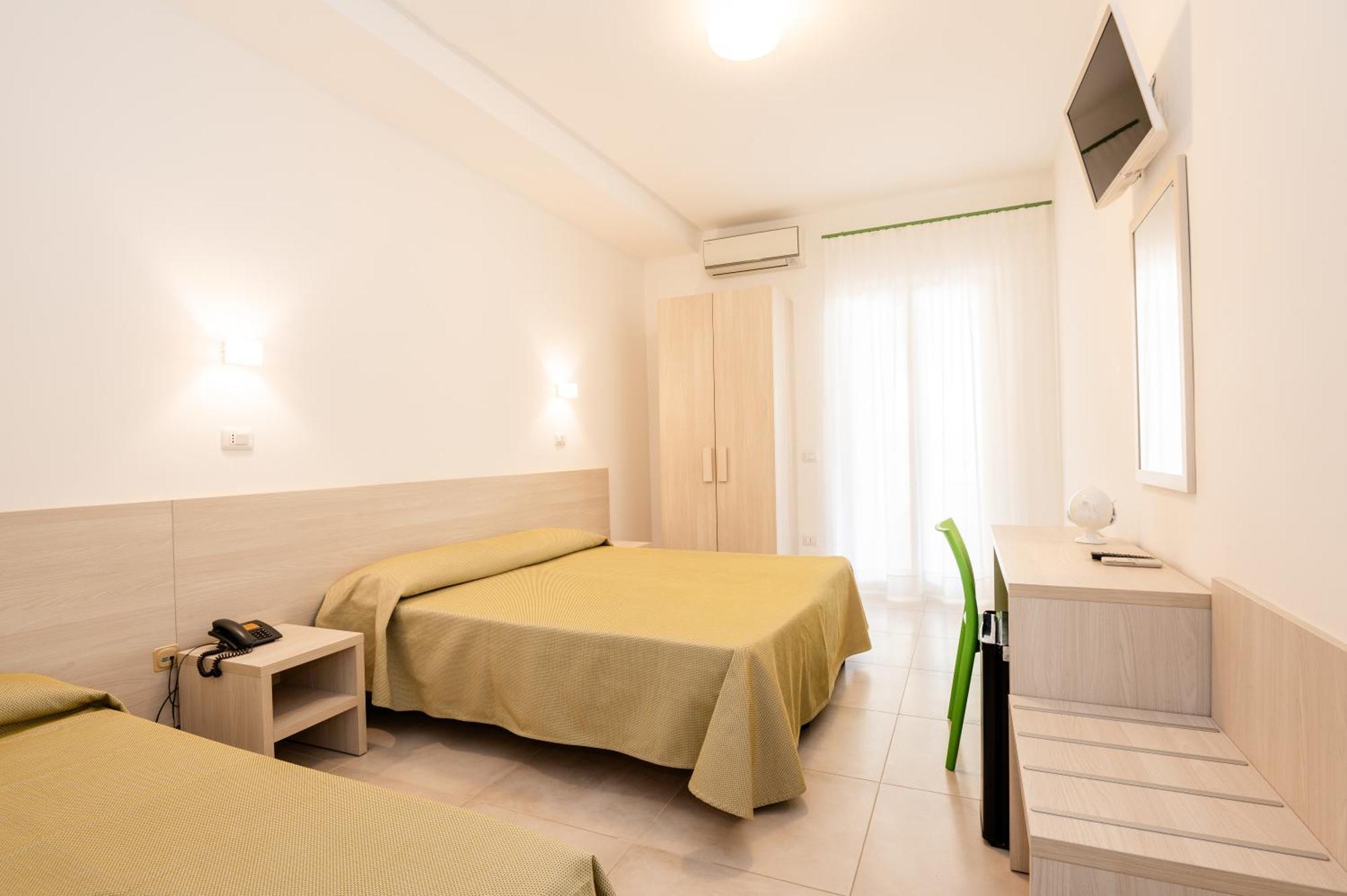 Hotel Sfinalicchio Vieste Esterno foto