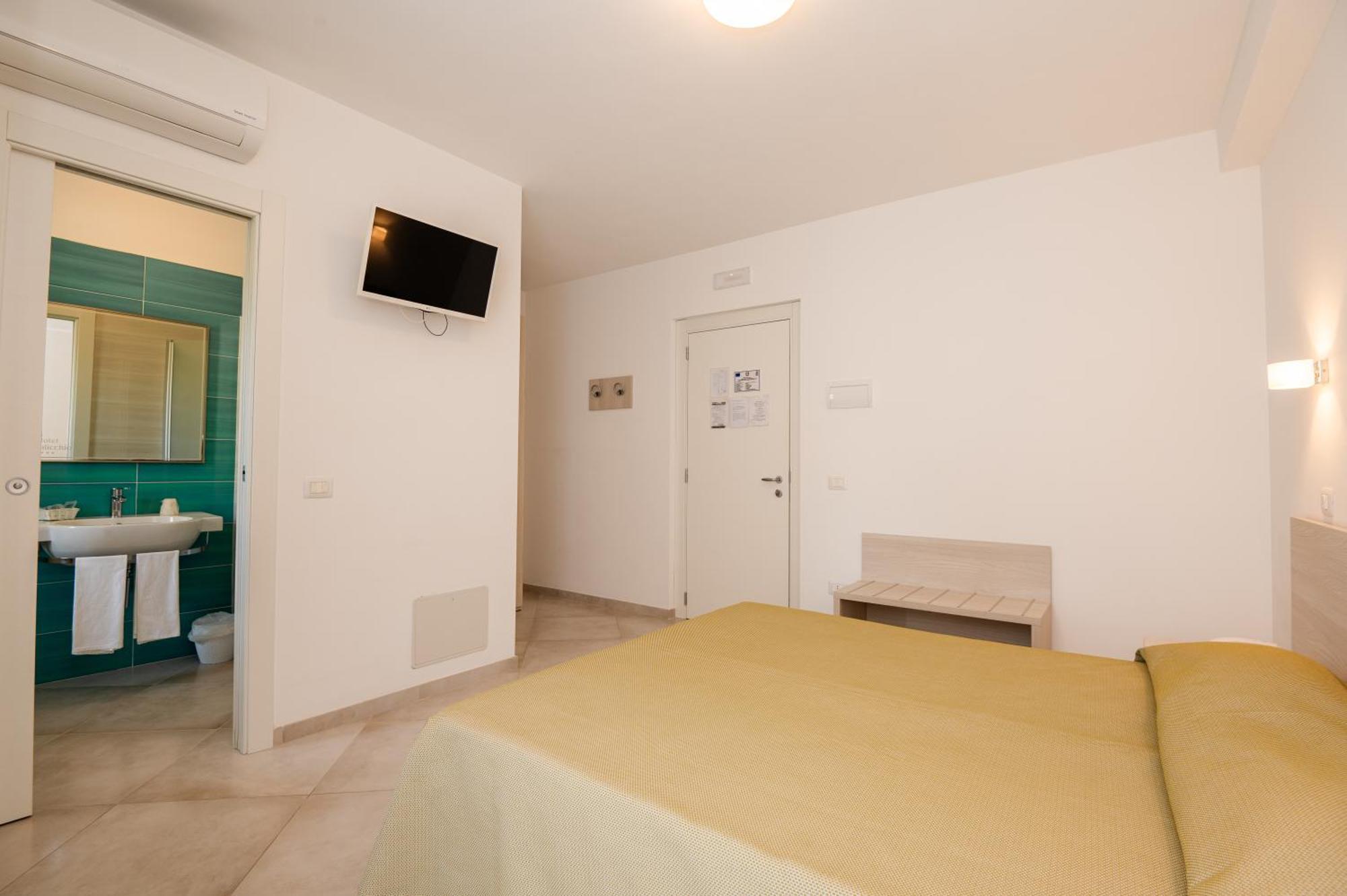 Hotel Sfinalicchio Vieste Esterno foto
