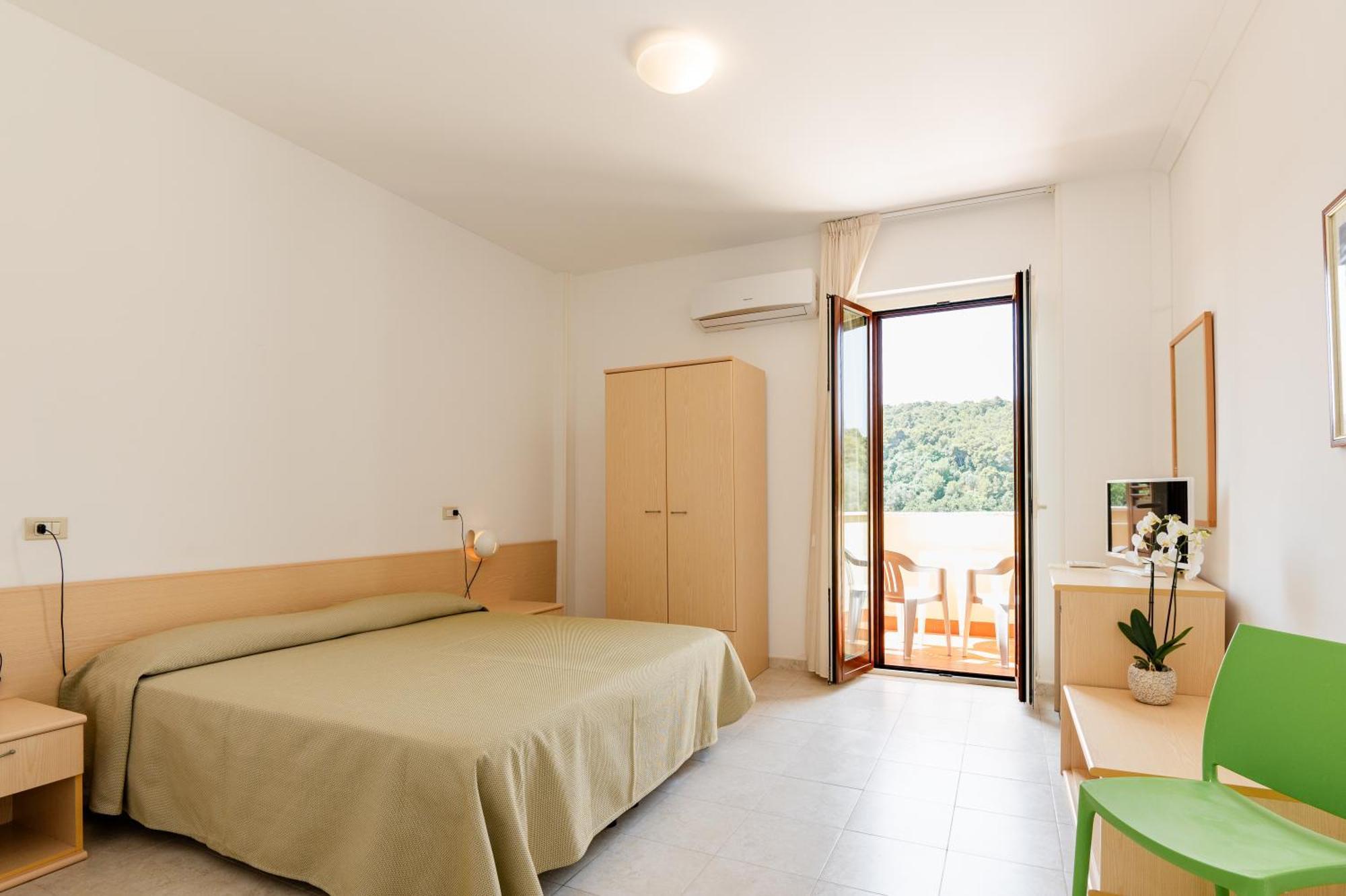 Hotel Sfinalicchio Vieste Esterno foto