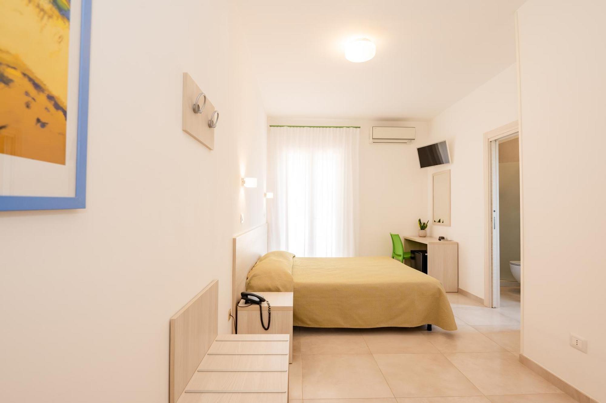 Hotel Sfinalicchio Vieste Esterno foto
